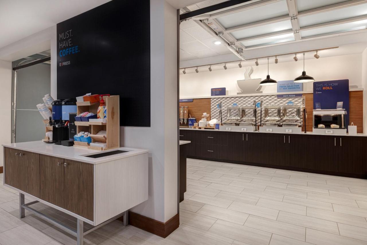 Holiday Inn Express & Suites - Grand Rapids South - Wyoming By Ihg المظهر الخارجي الصورة