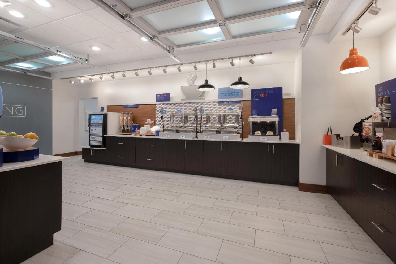 Holiday Inn Express & Suites - Grand Rapids South - Wyoming By Ihg المظهر الخارجي الصورة